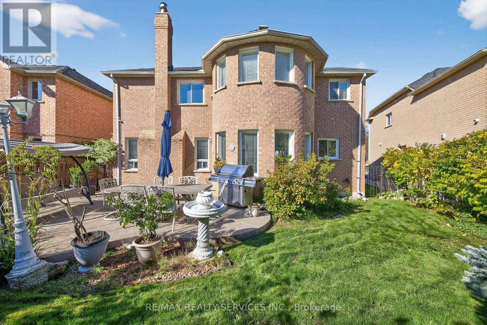 124 ROYAL VALLEY DRIVE