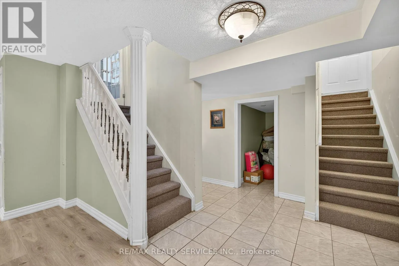 124 ROYAL VALLEY DRIVE