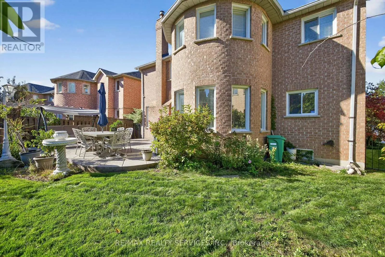 124 ROYAL VALLEY DRIVE