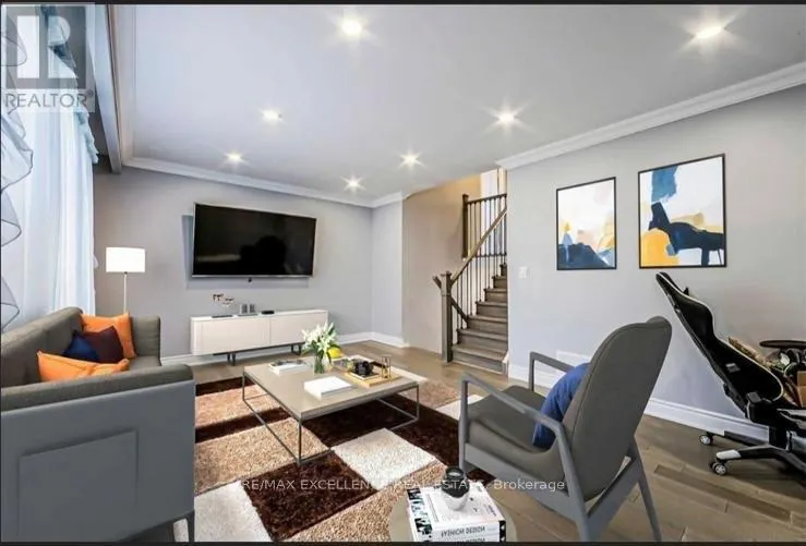 72 ROTHERGLEN COURT