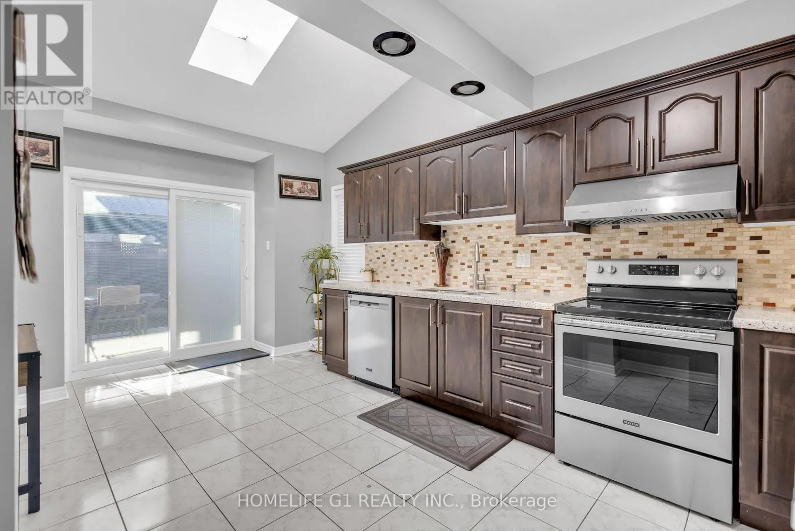 51 ROCKY MOUNTAIN CRESCENT