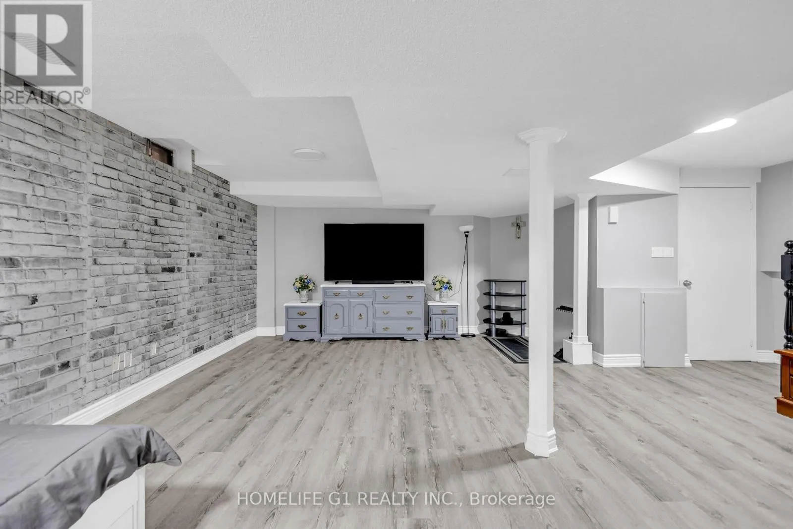 51 ROCKY MOUNTAIN CRESCENT