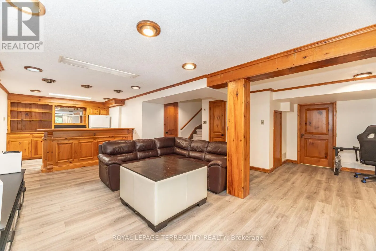 4085 WHEELWRIGHT CRESCENT
