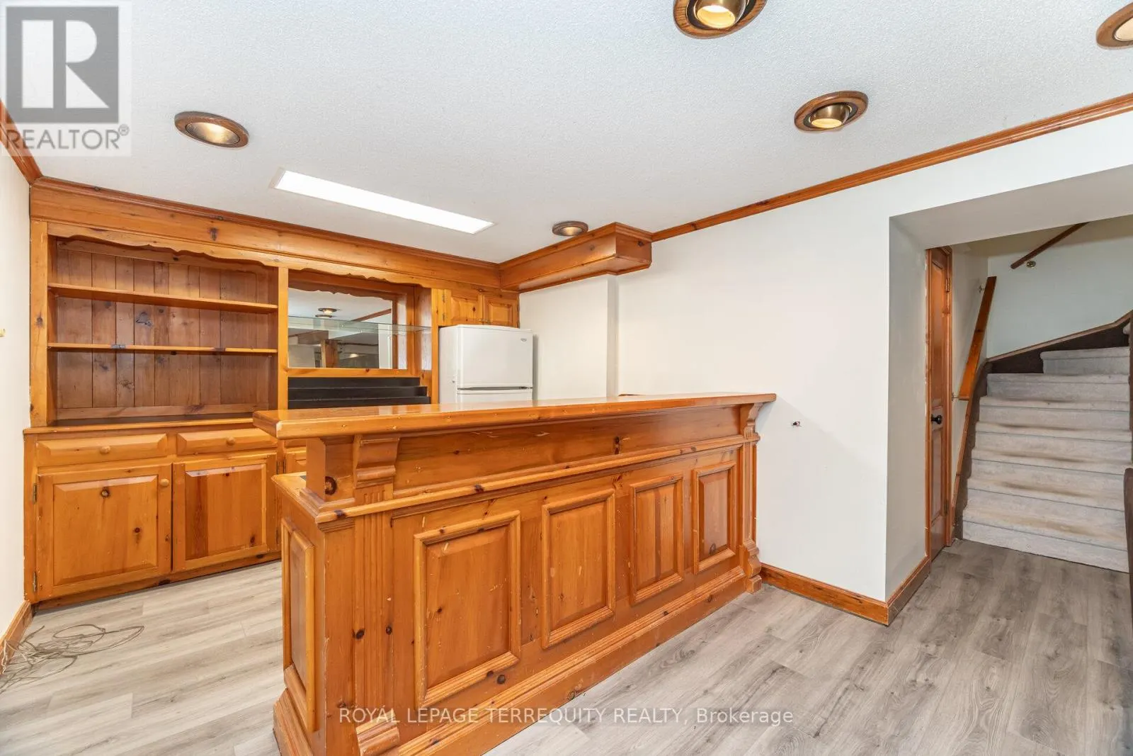 4085 WHEELWRIGHT CRESCENT