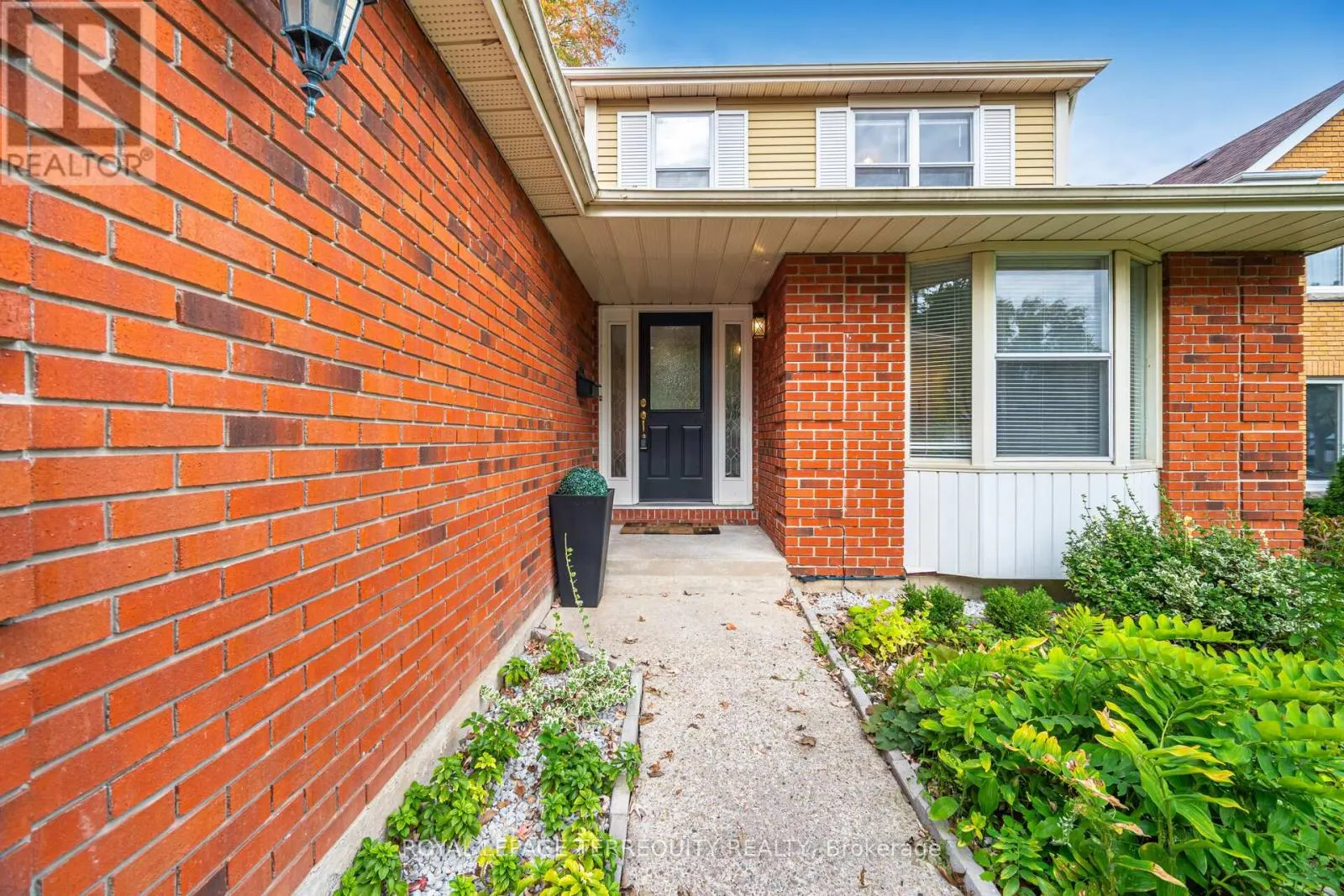 4085 WHEELWRIGHT CRESCENT