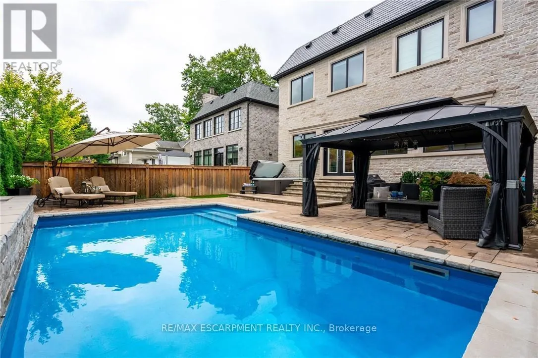 385 PINE COVE ROAD