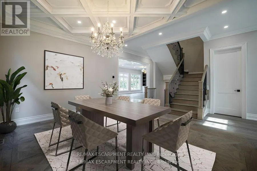 31 BAYSIDE COURT