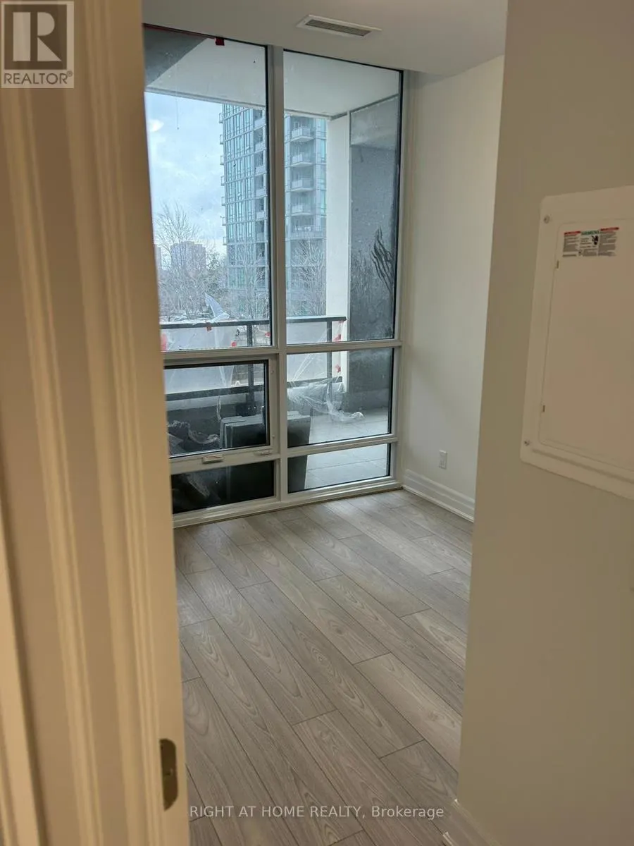 202 - 36 ELM DRIVE