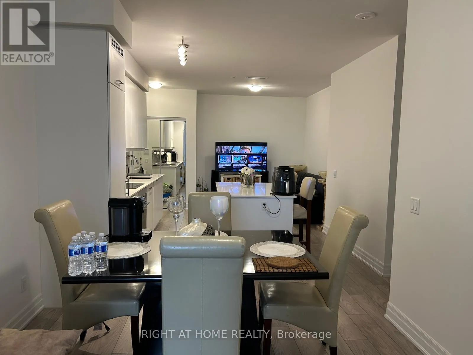 202 - 36 ELM DRIVE