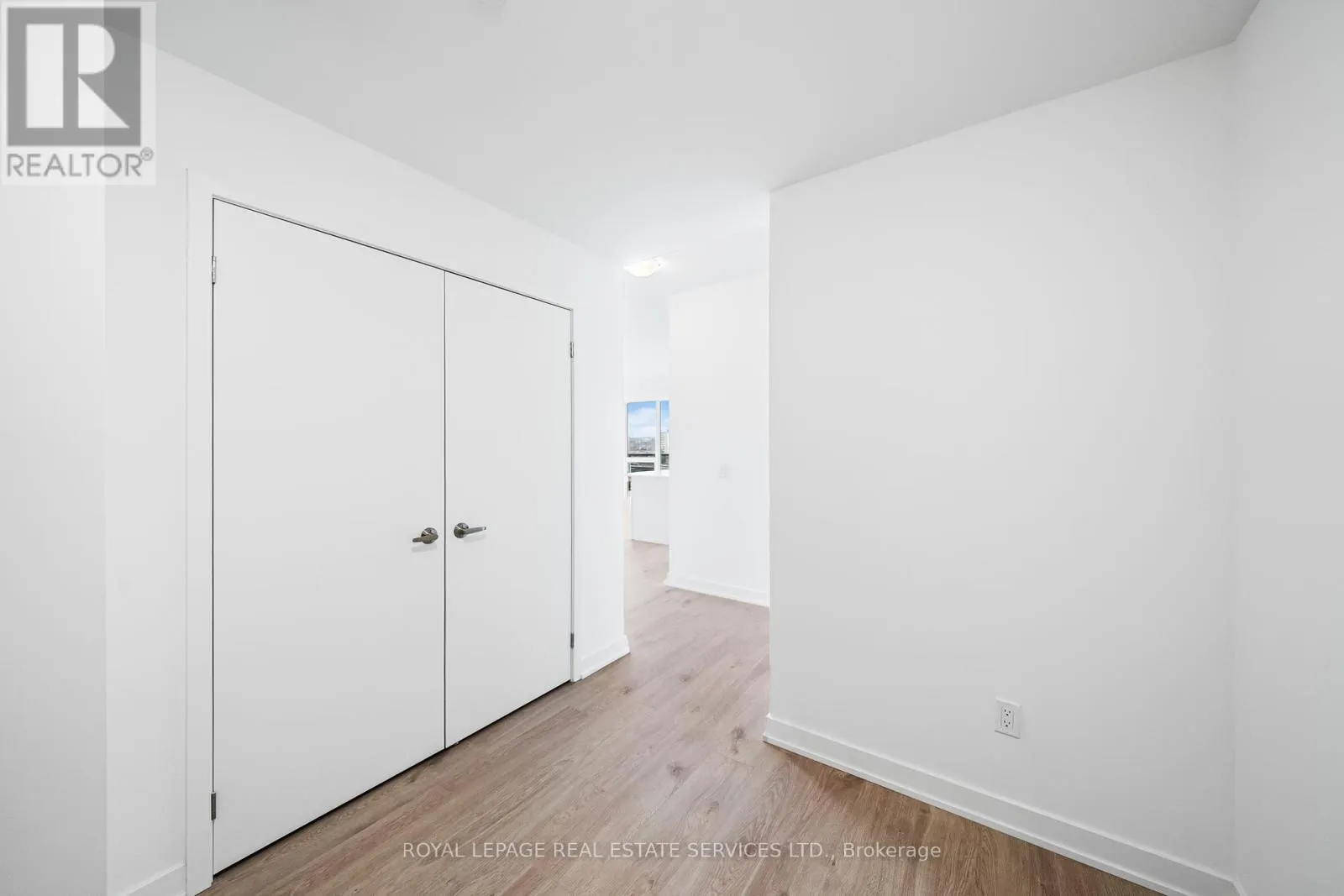 1411 - 1035 SOUTHDOWN ROAD