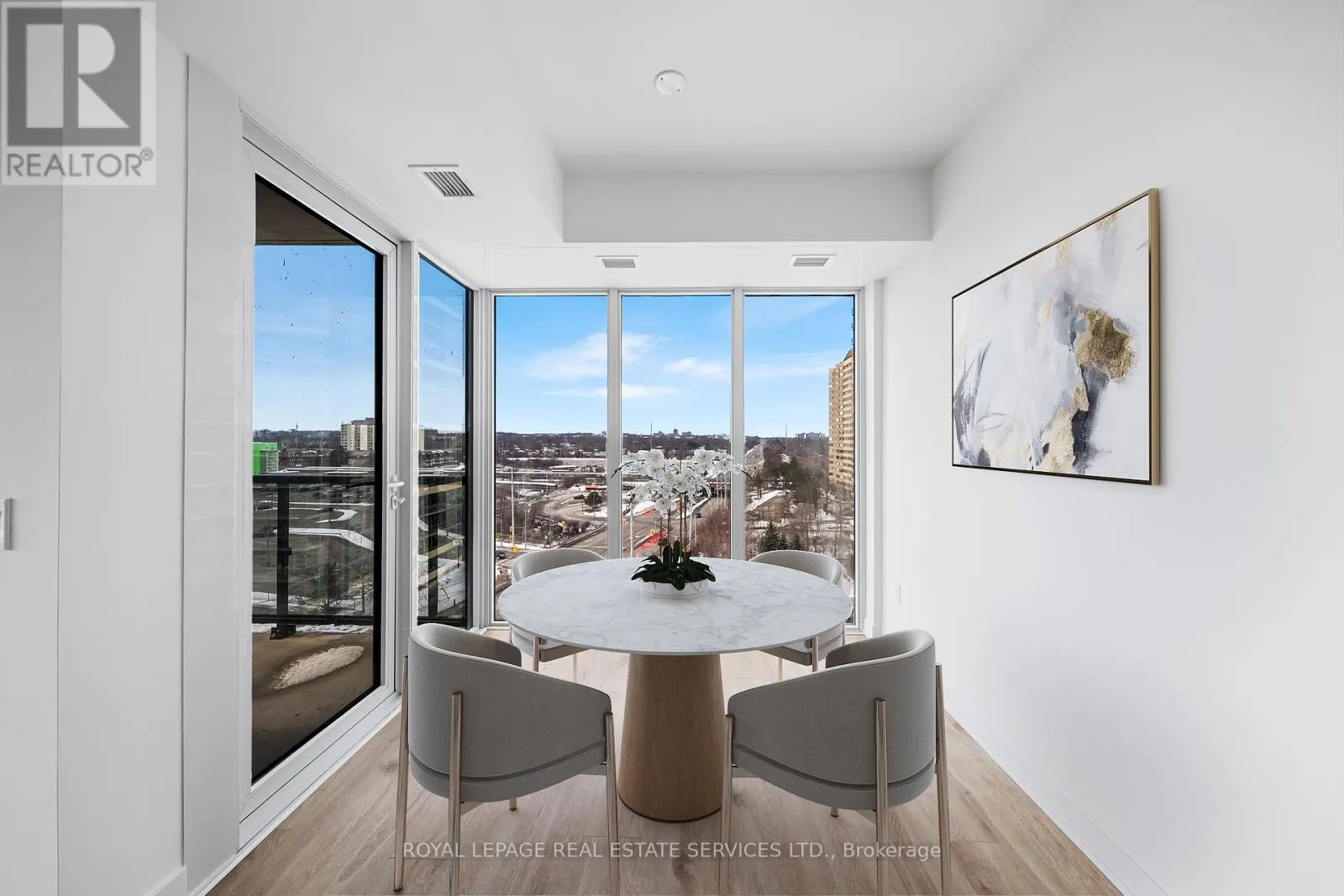 1411 - 1035 SOUTHDOWN ROAD