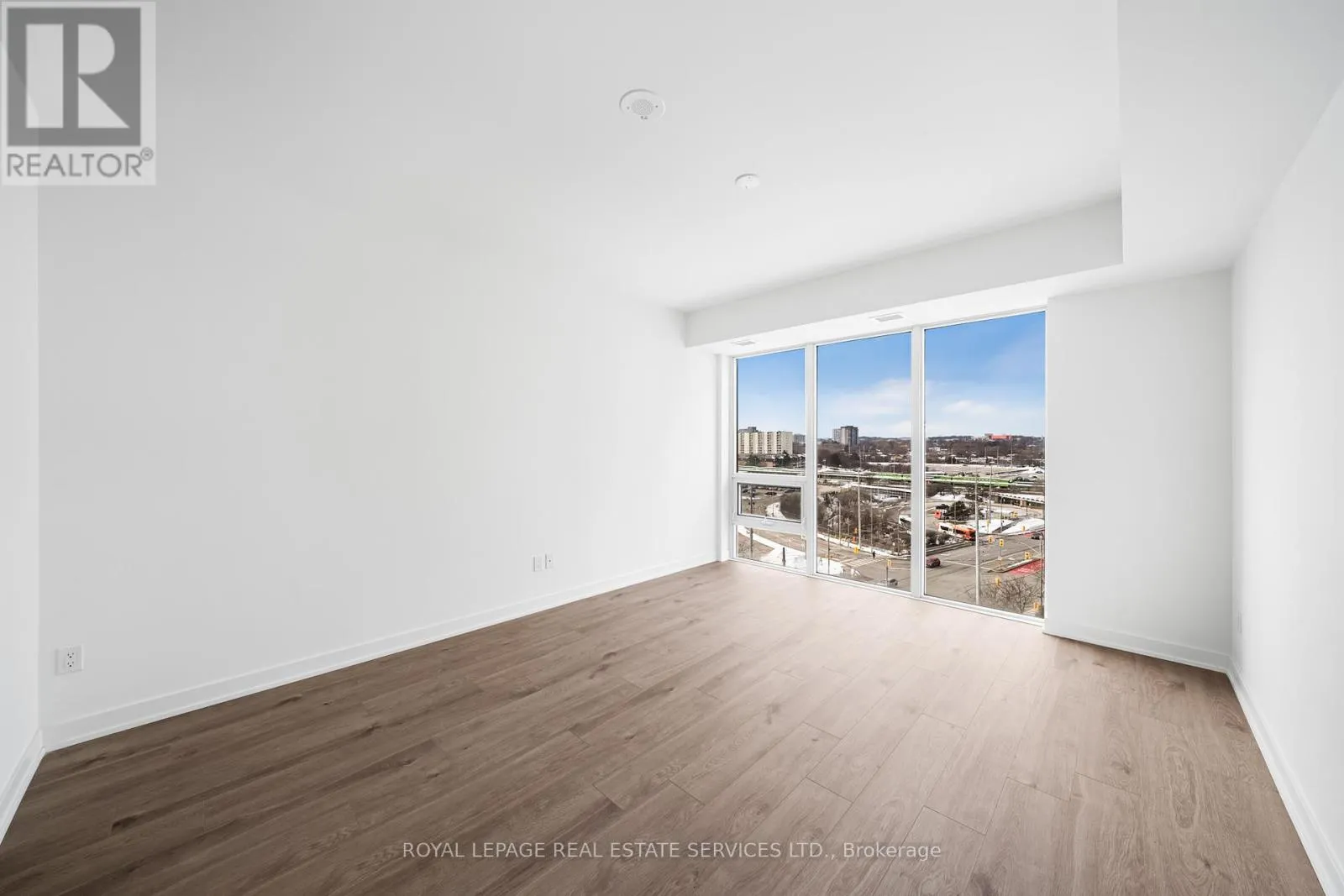 1411 - 1035 SOUTHDOWN ROAD