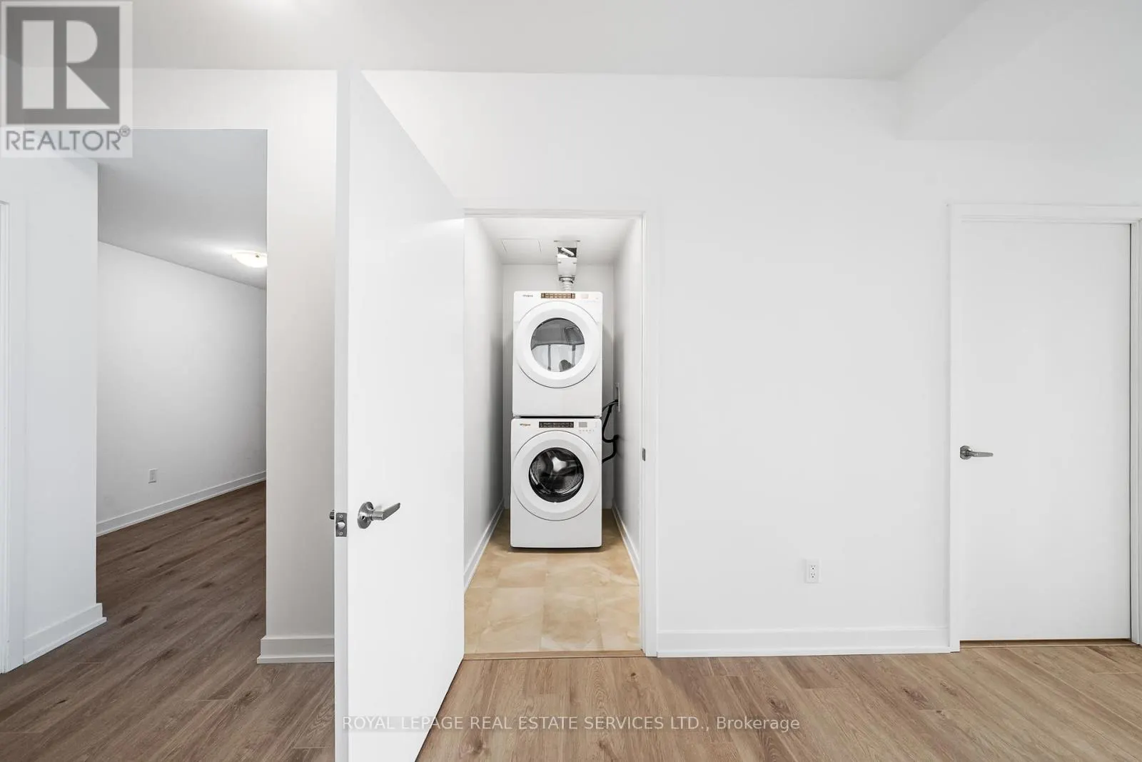 1411 - 1035 SOUTHDOWN ROAD