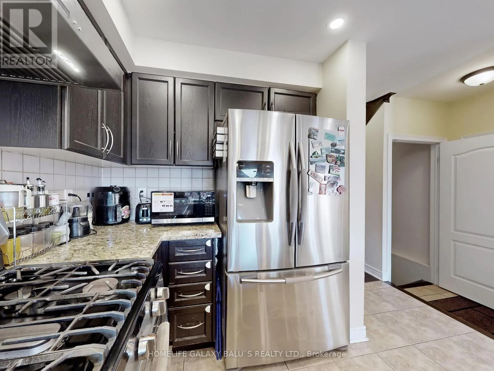 493 NAIRN CIRCLE
