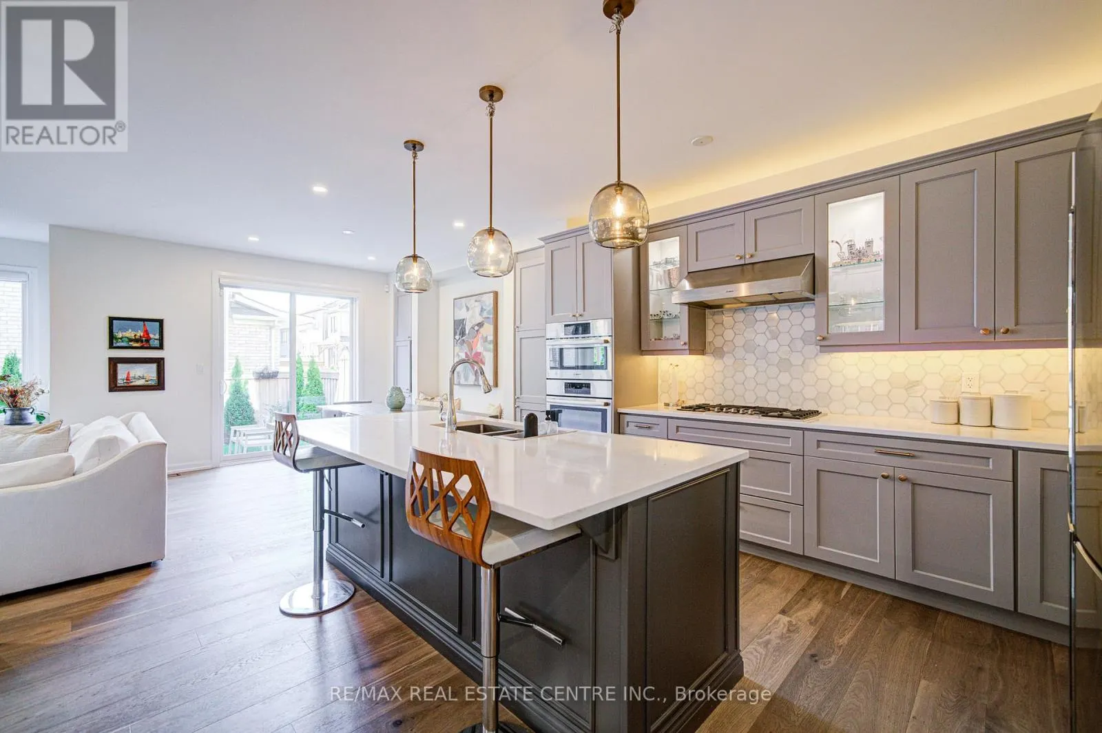 3268 CLOISE WAY