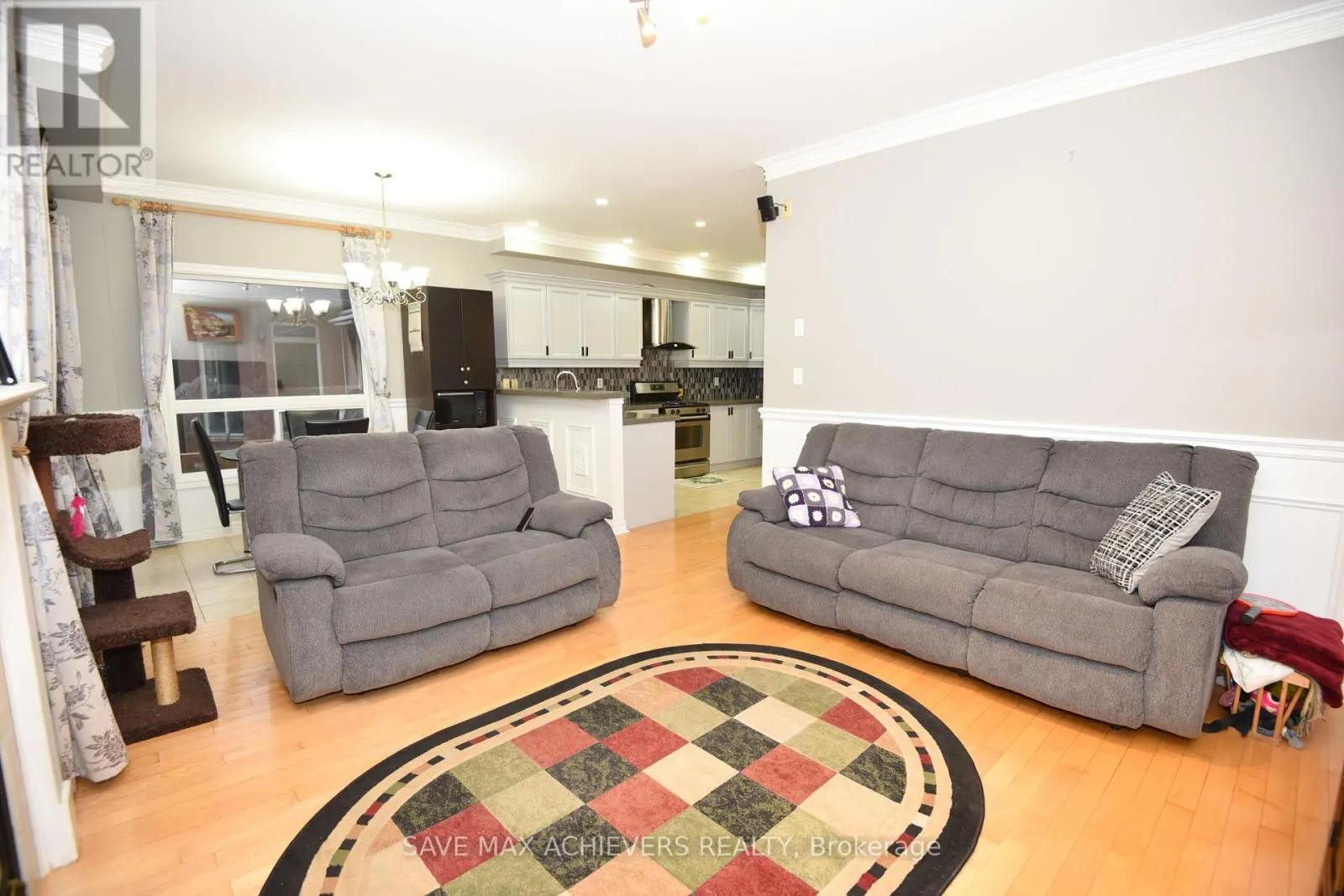 521 NAVIGATOR DRIVE