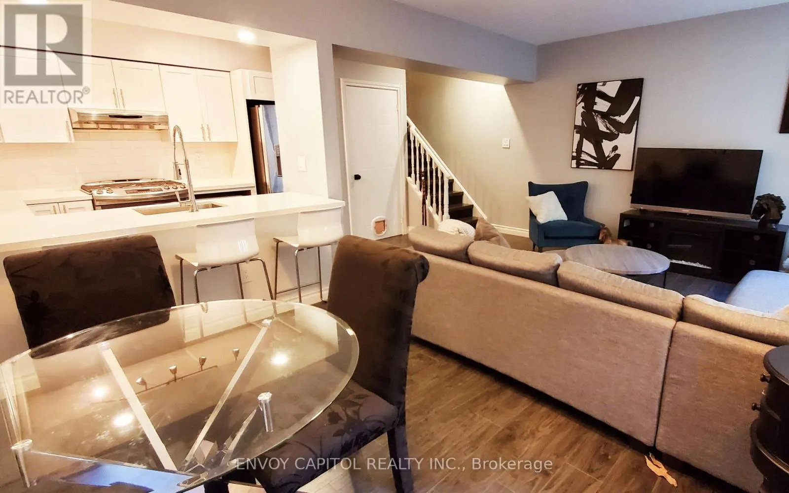 306 - 60 BARONDALE DRIVE
