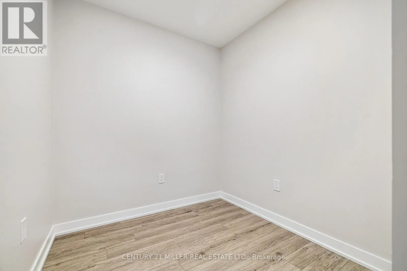 206 - 720 WHITLOCK AVENUE