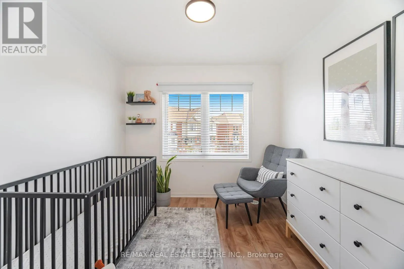 12 - 3070 THOMAS STREET