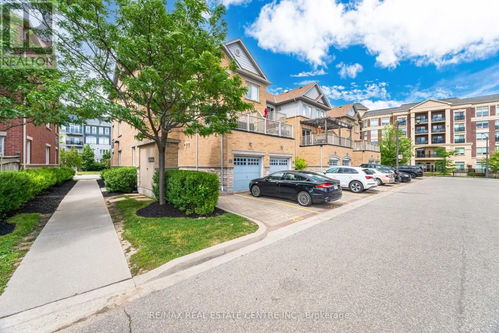 12 - 3070 THOMAS STREET