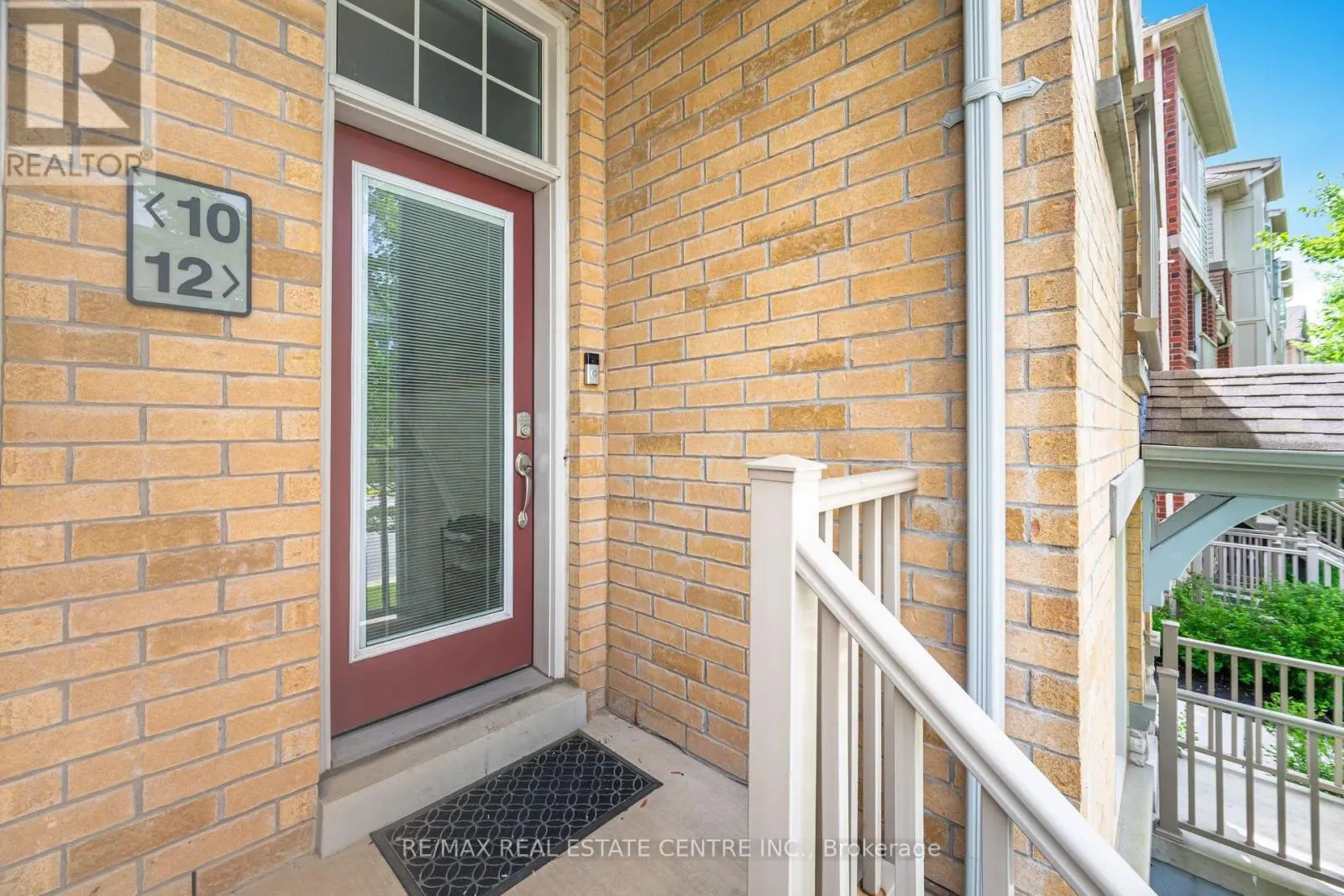 12 - 3070 THOMAS STREET