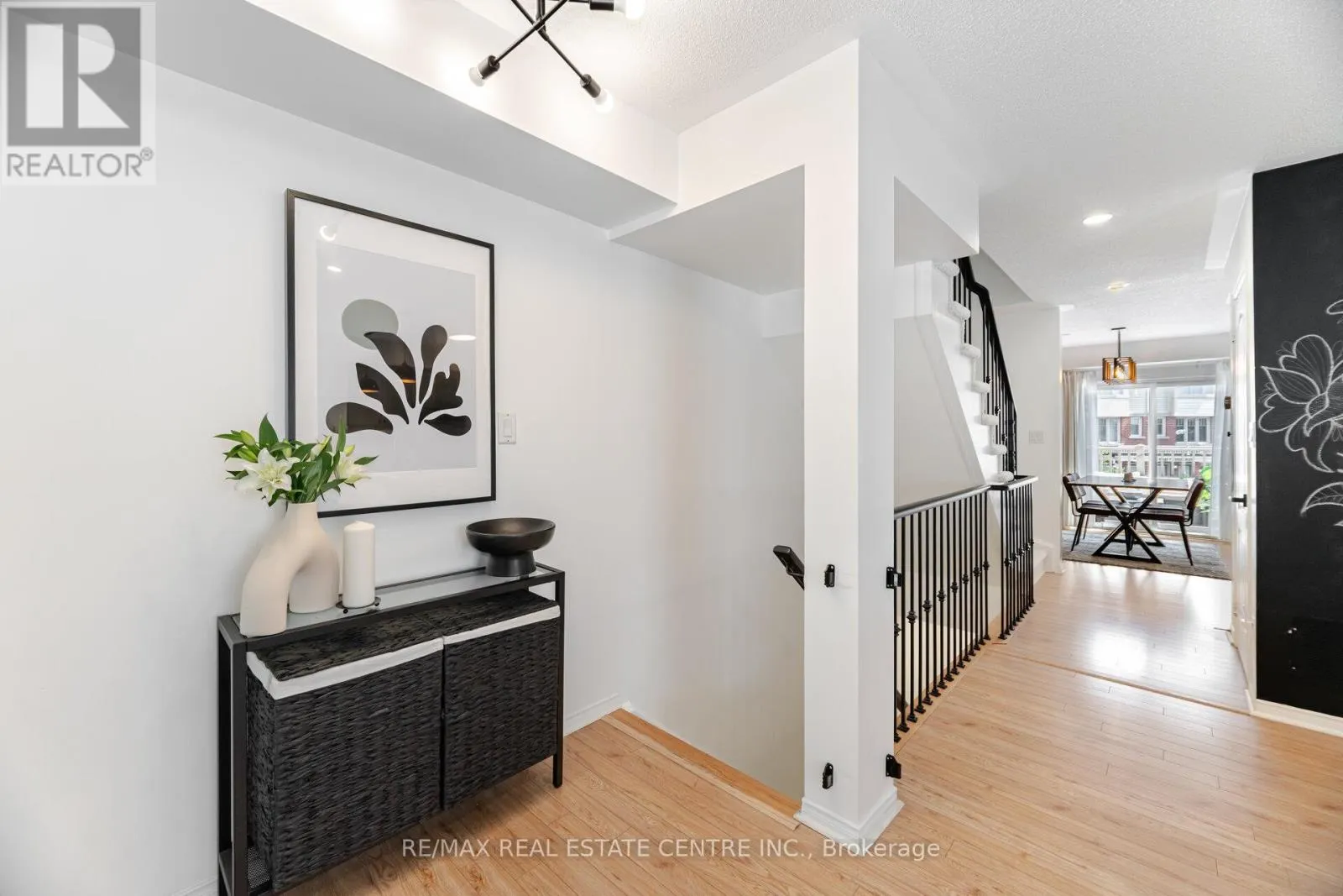 12 - 3070 THOMAS STREET