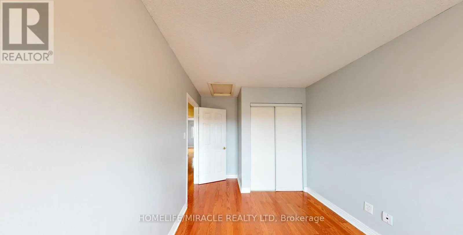 36 MANNEL CRESCENT