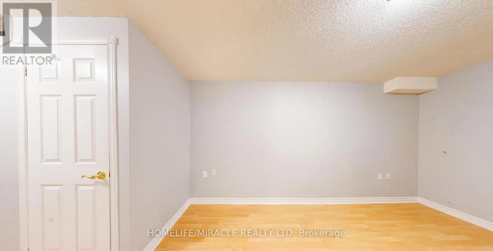 36 MANNEL CRESCENT