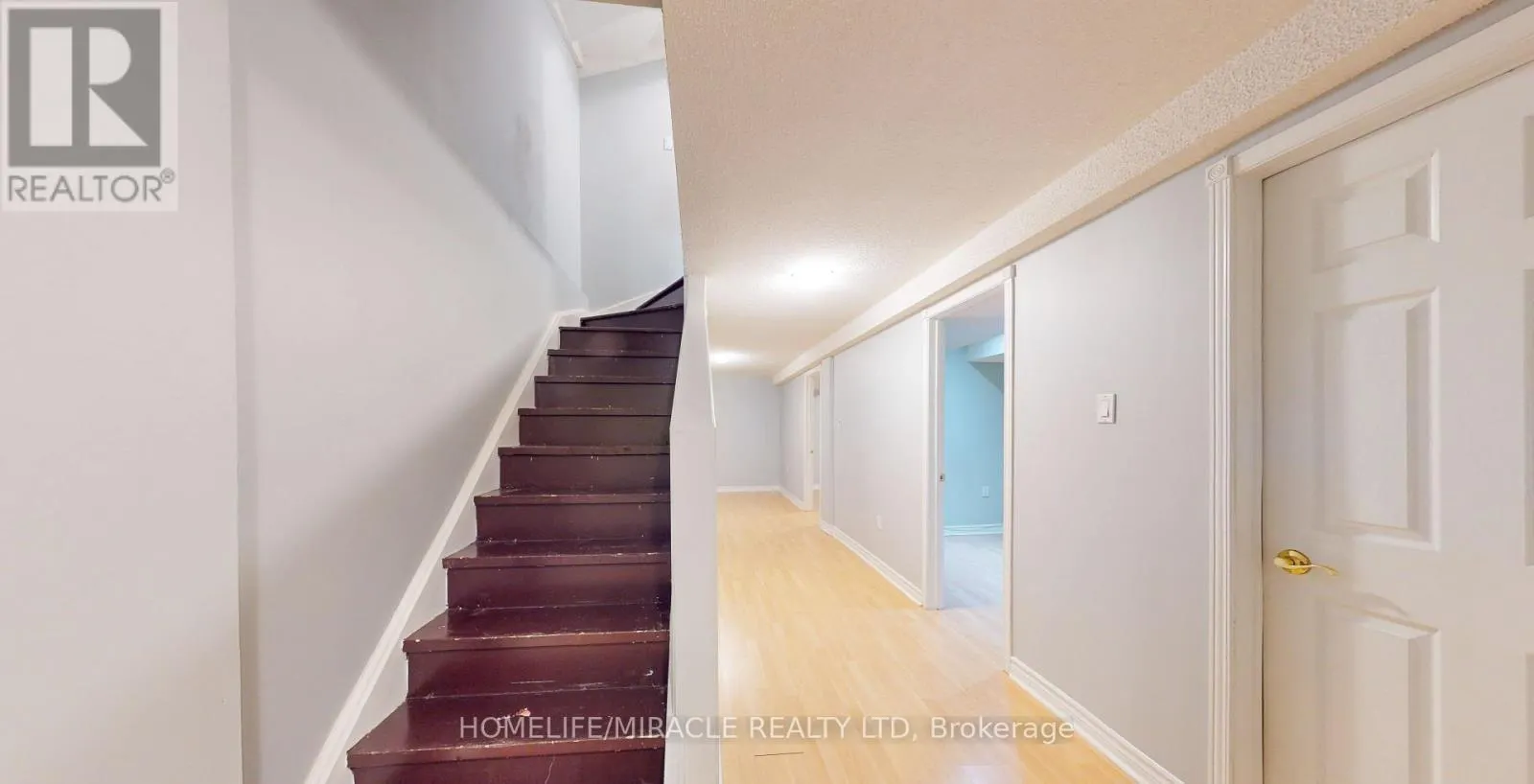36 MANNEL CRESCENT