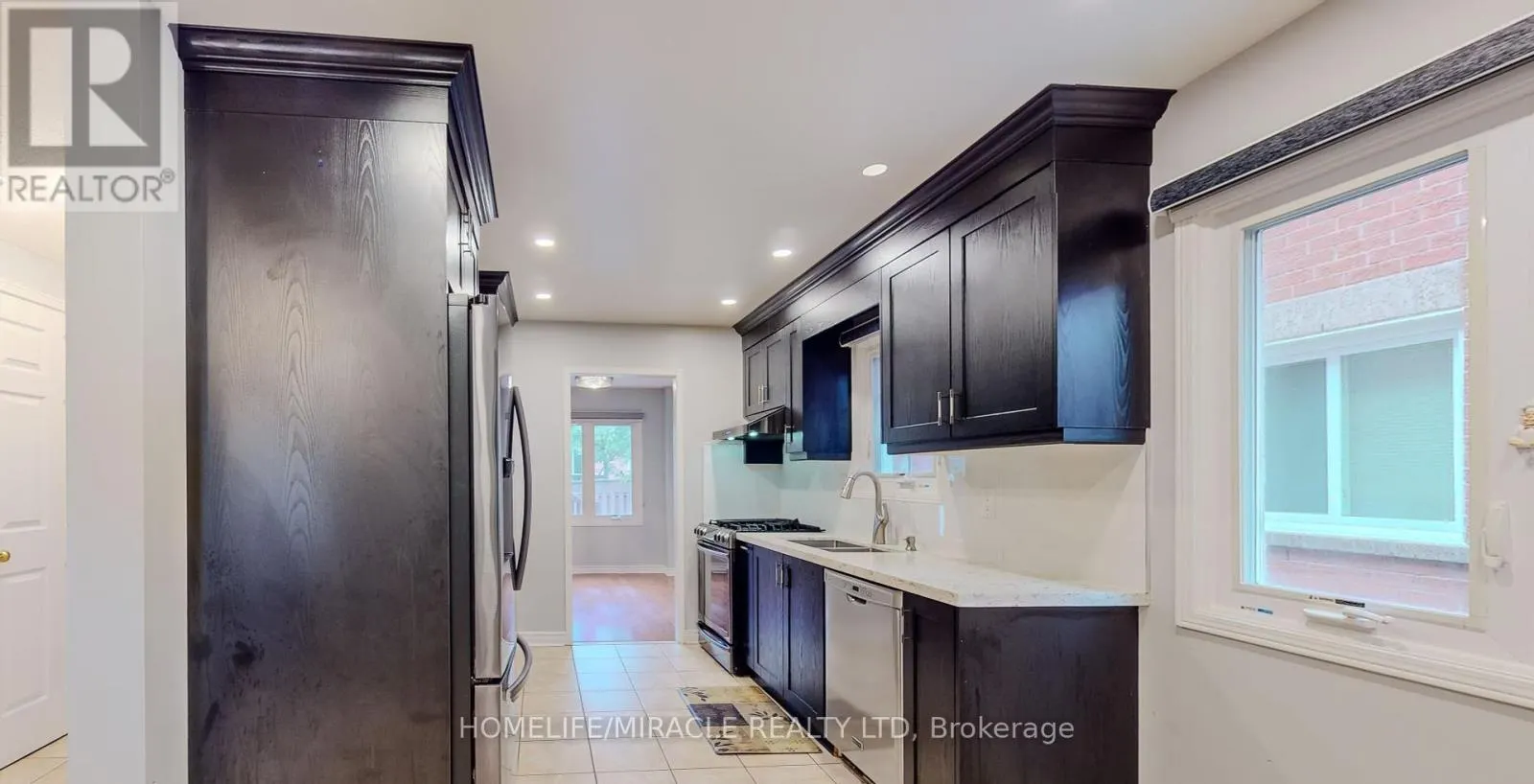 36 MANNEL CRESCENT