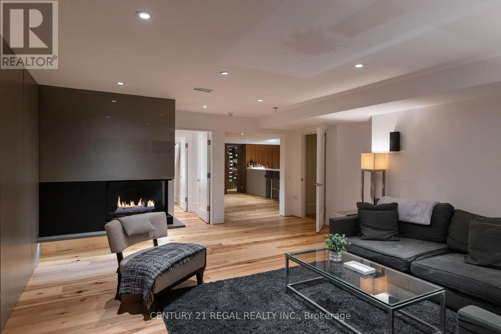 2442 MEADOWOOD CRESCENT