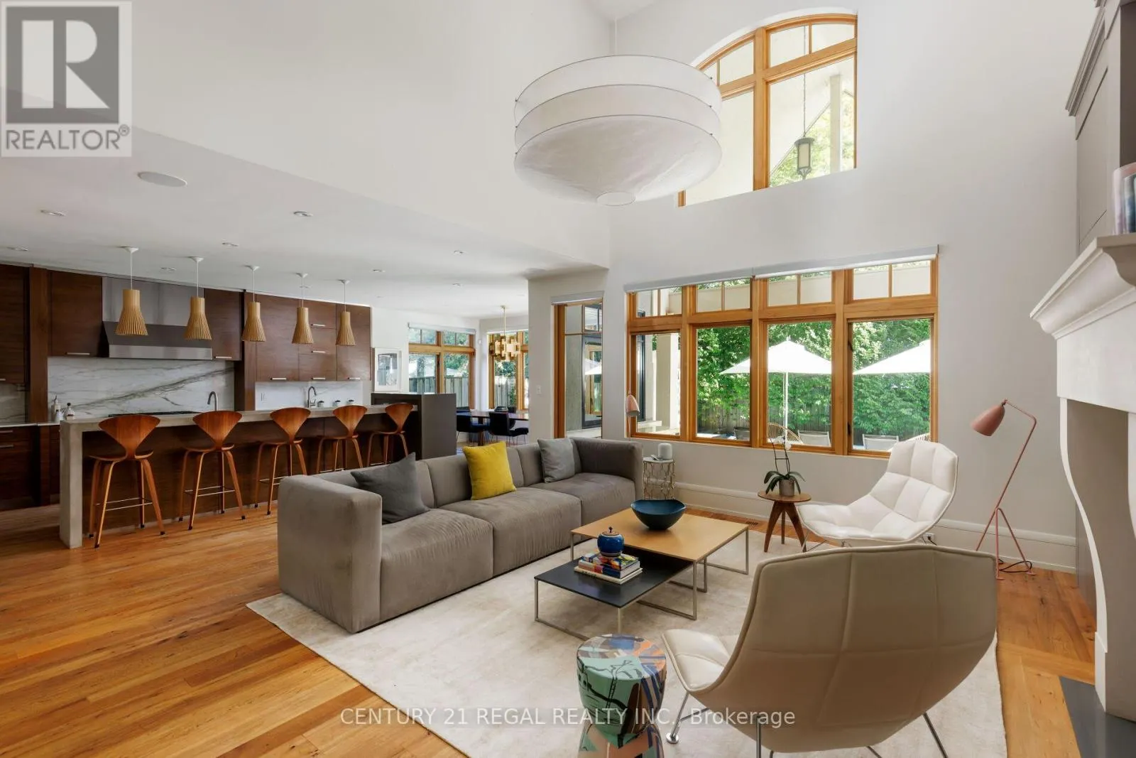 2442 MEADOWOOD CRESCENT
