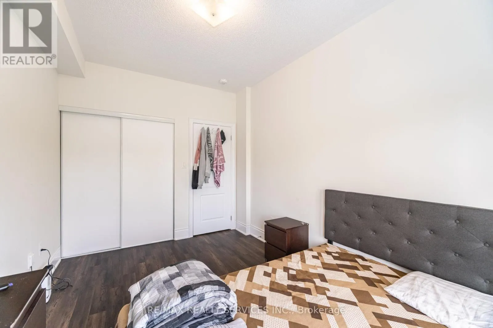 38 FOXSPARROW ROAD