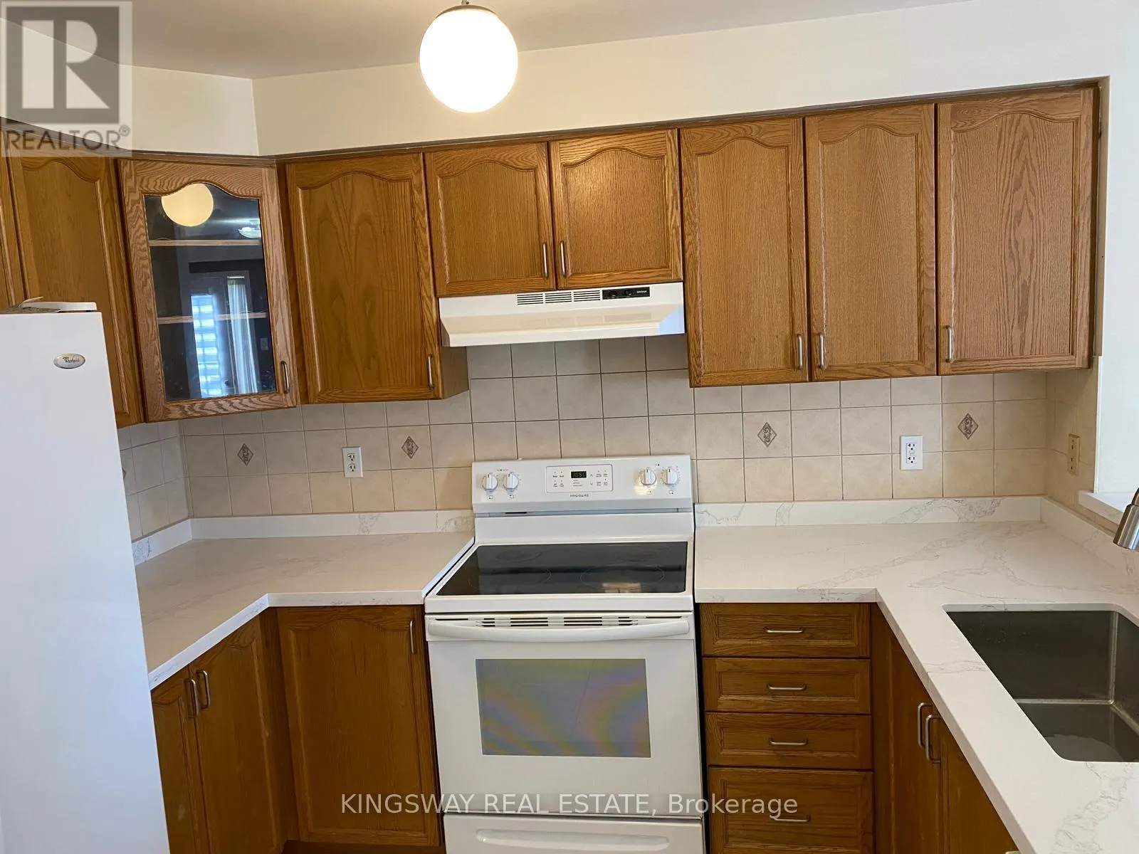 3022 MISSION HILL DRIVE