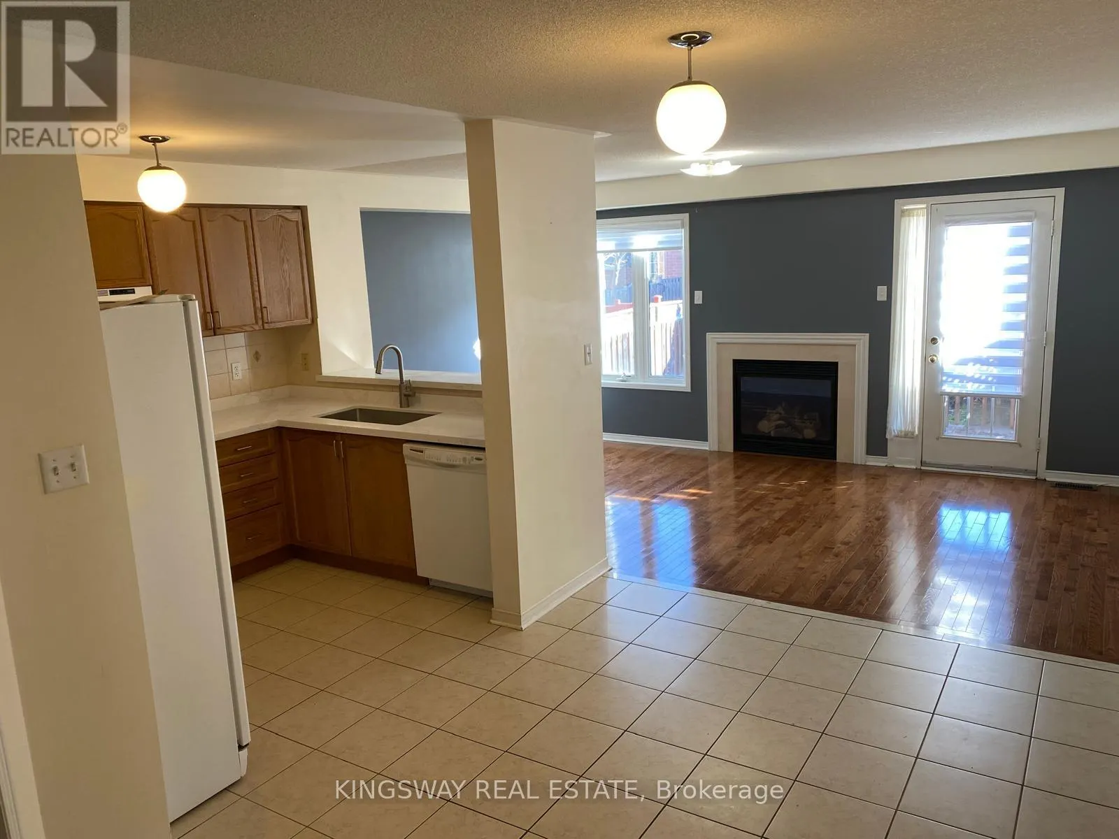 3022 MISSION HILL DRIVE