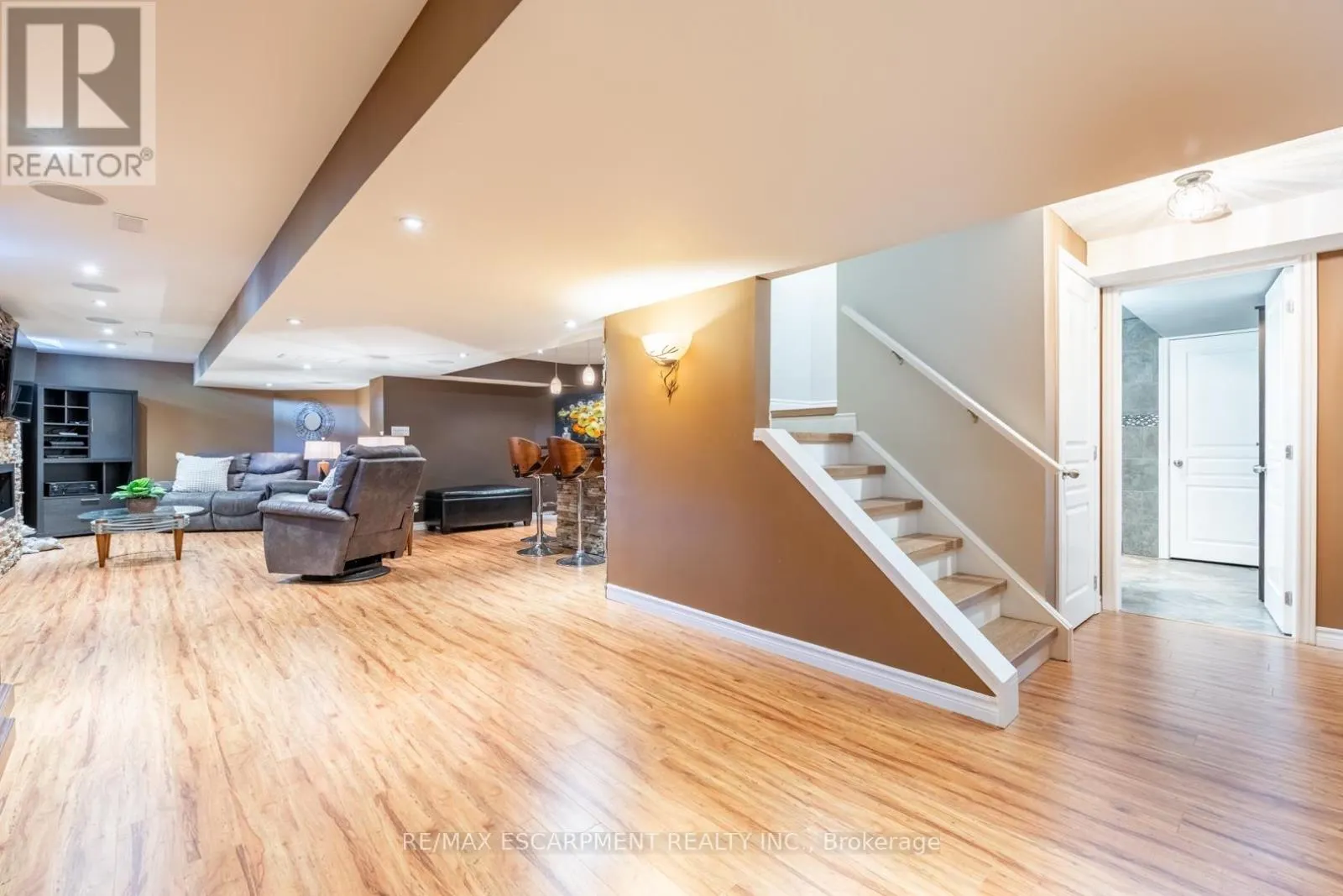 2338 NORLAND DRIVE