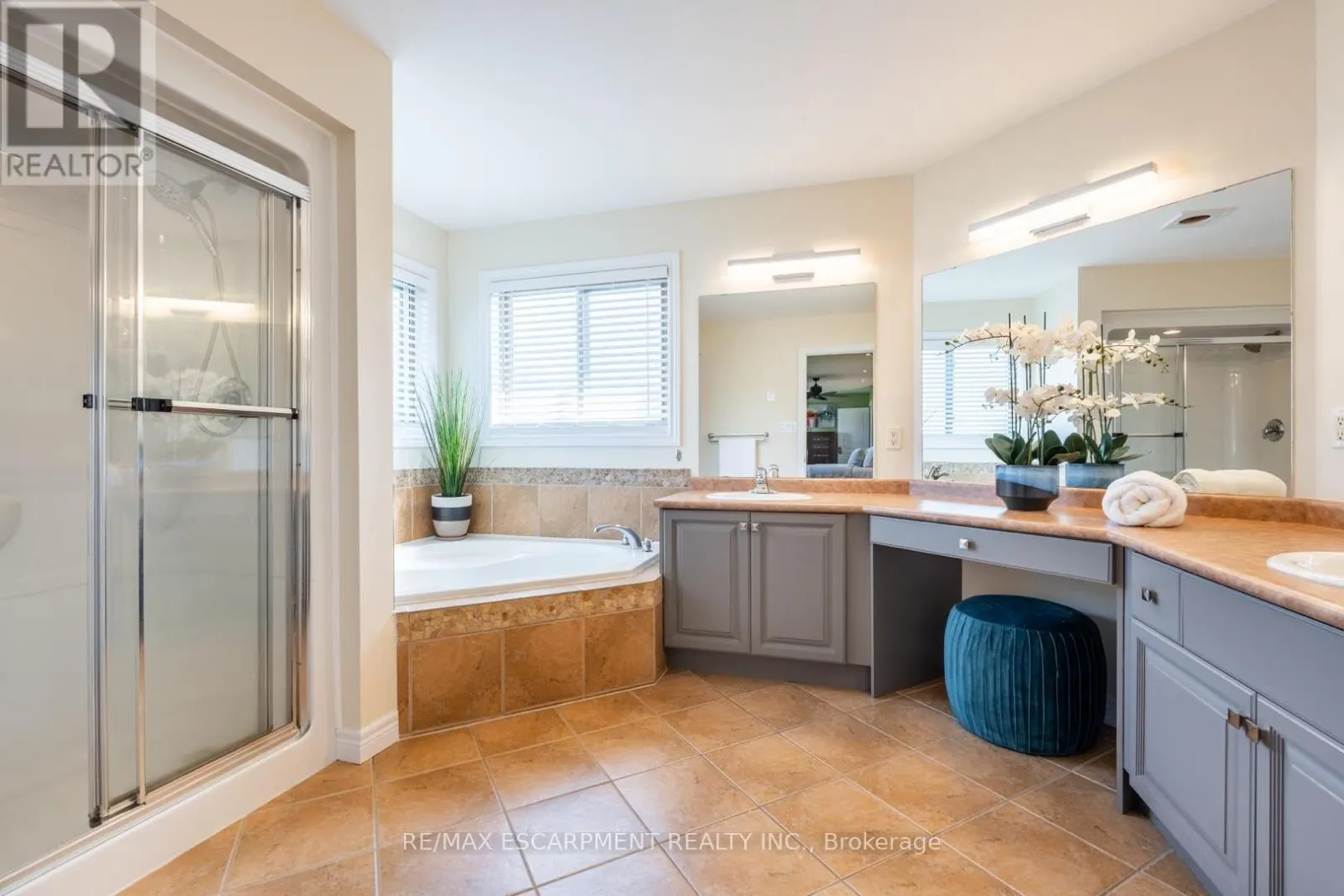 2338 NORLAND DRIVE