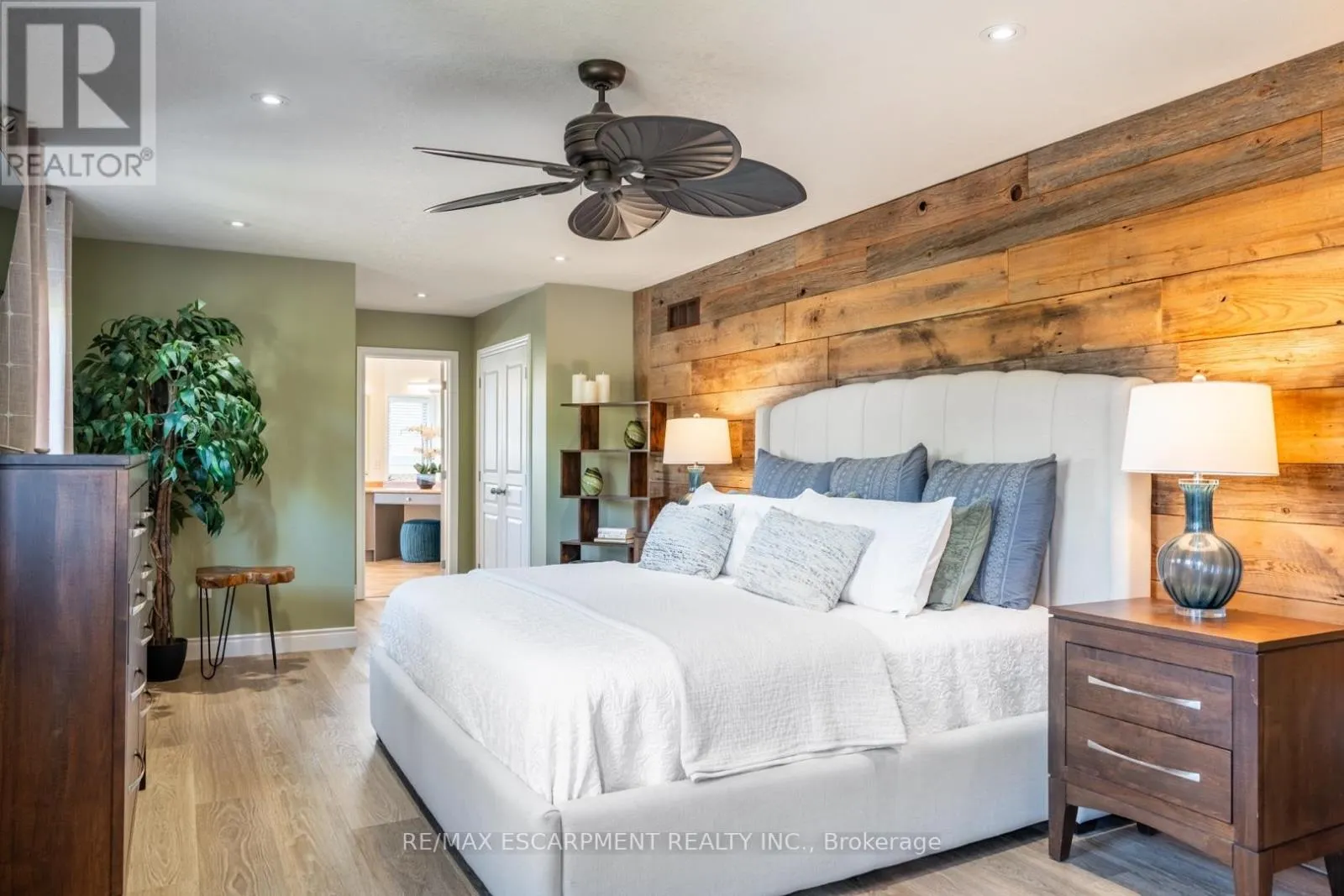 2338 NORLAND DRIVE