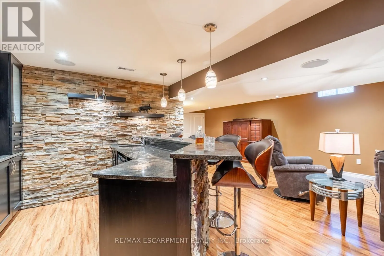 2338 NORLAND DRIVE
