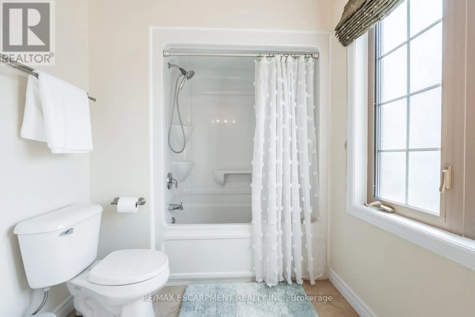 2338 NORLAND DRIVE
