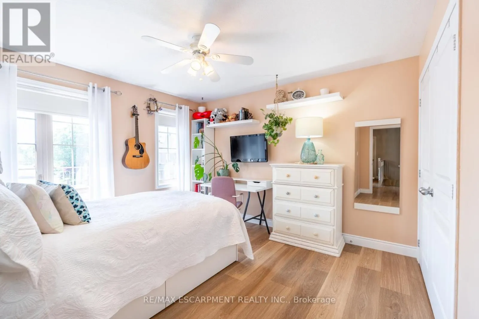 2338 NORLAND DRIVE
