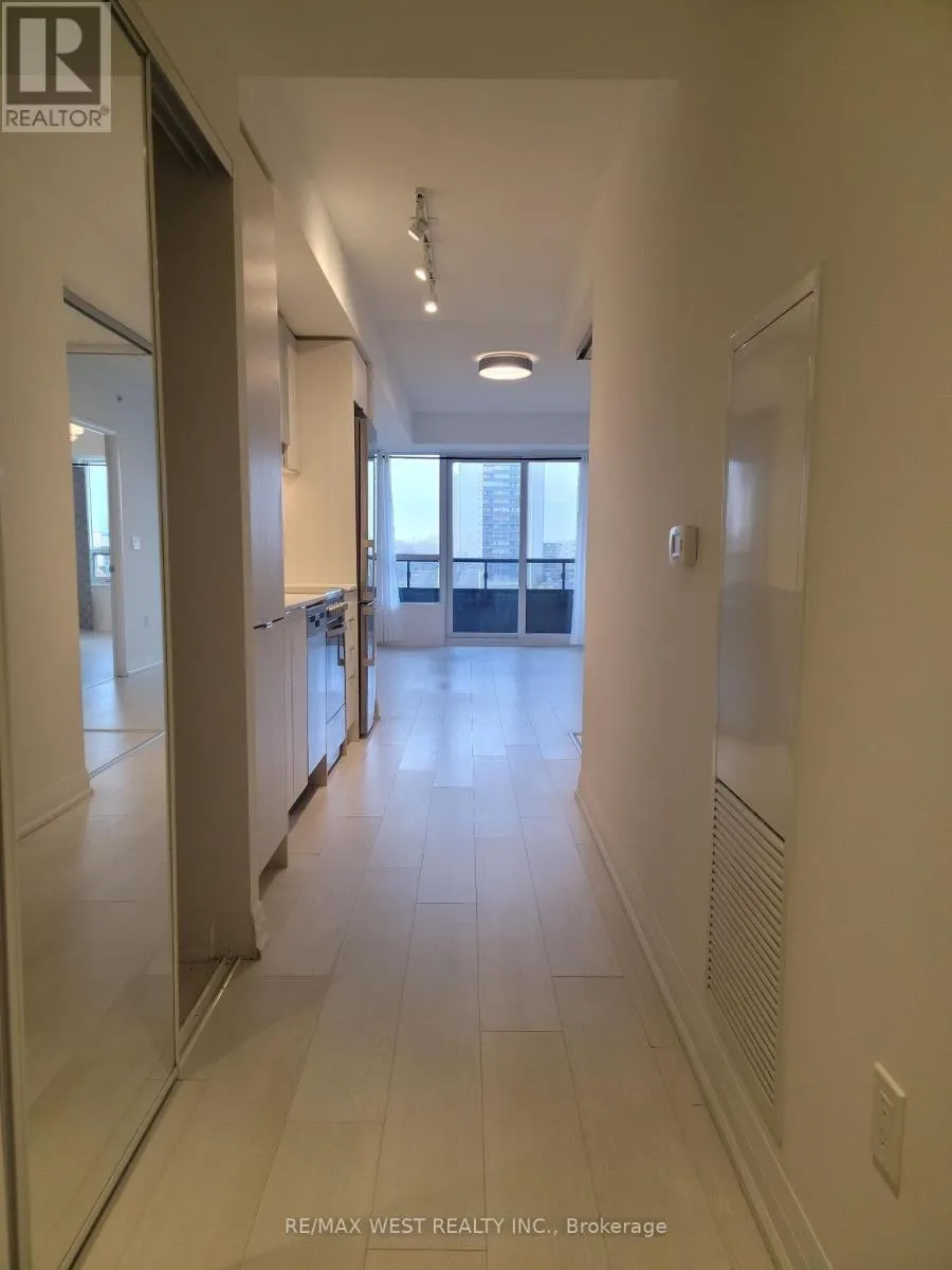 425 - 10 GIBBS ROAD