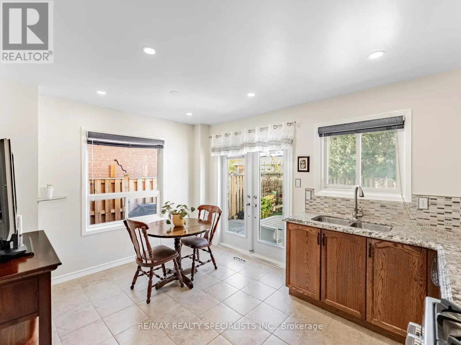 3859 CEDAR HEDGE RISE