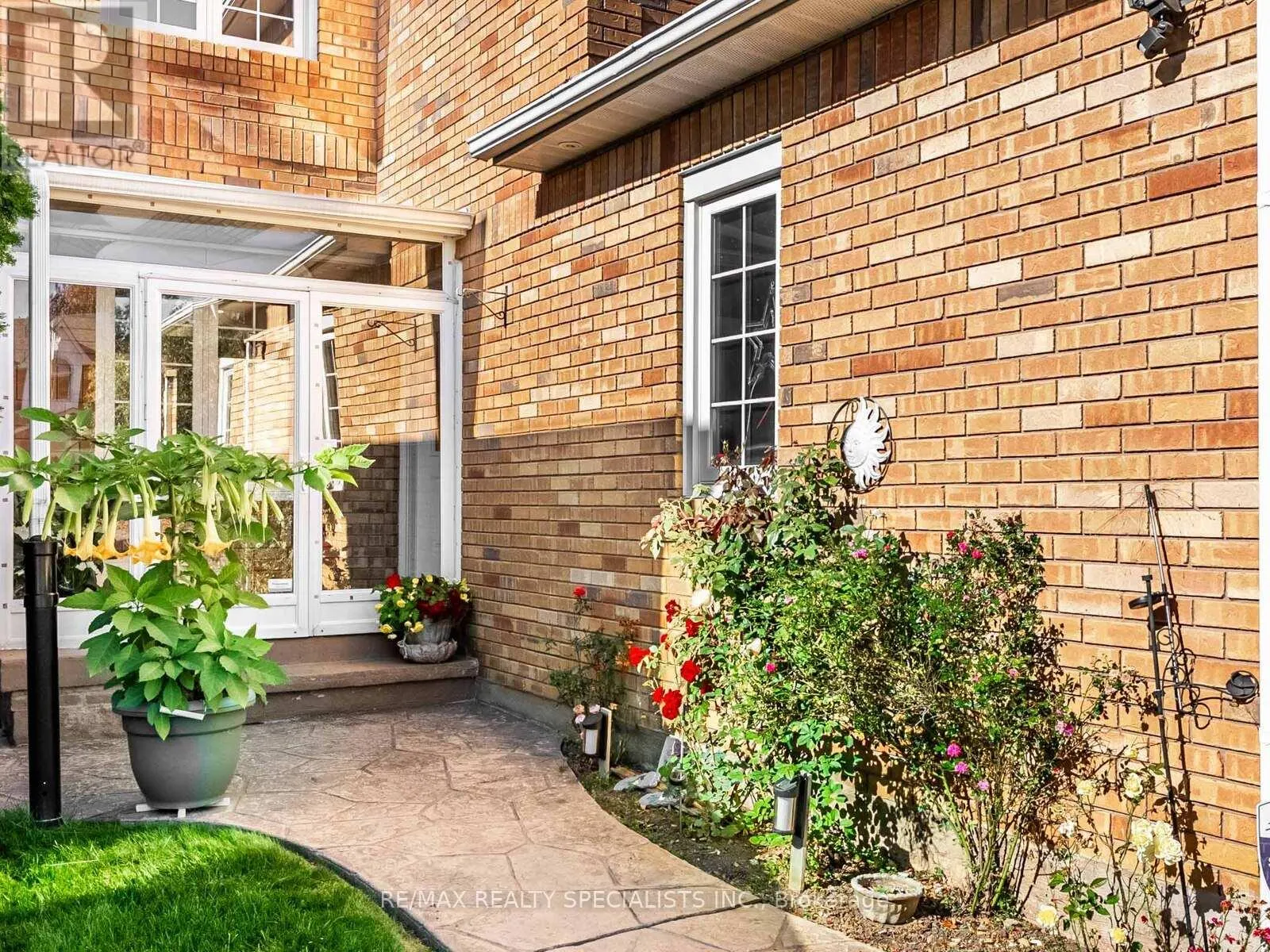 3859 CEDAR HEDGE RISE
