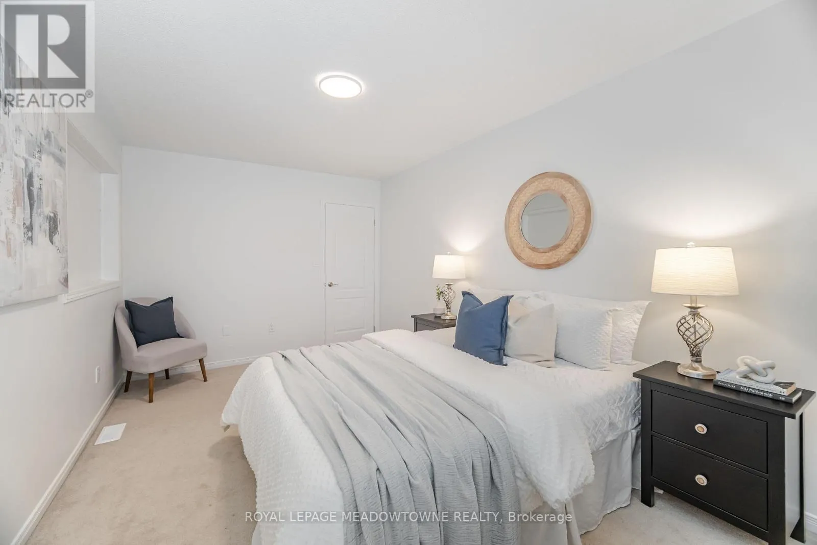 1137 MEADOWGROVE COURT
