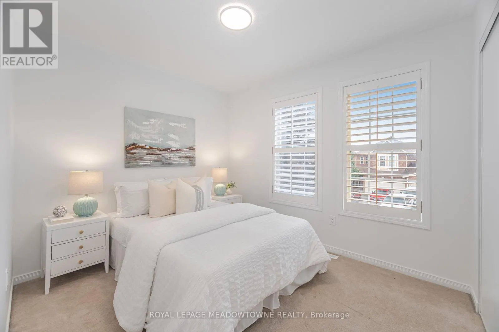 1137 MEADOWGROVE COURT