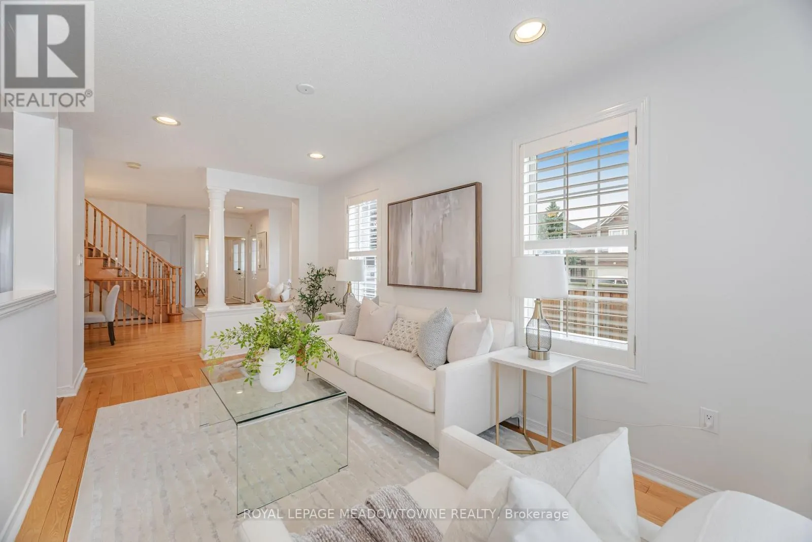 1137 MEADOWGROVE COURT