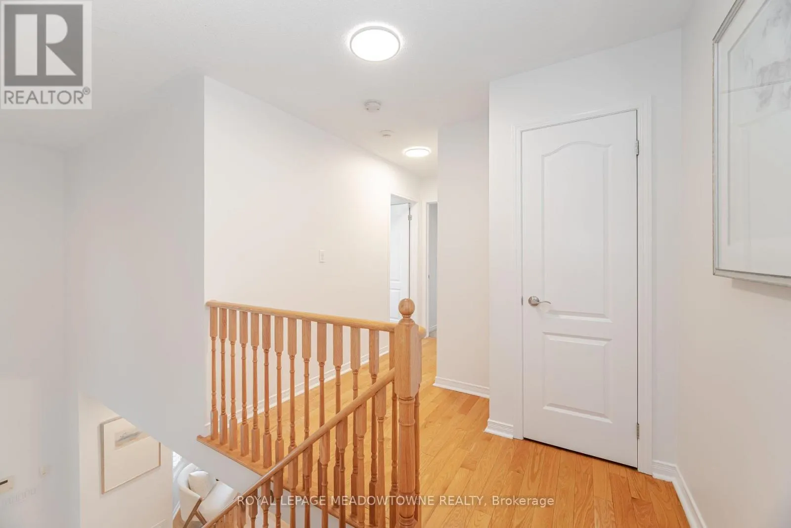 1137 MEADOWGROVE COURT