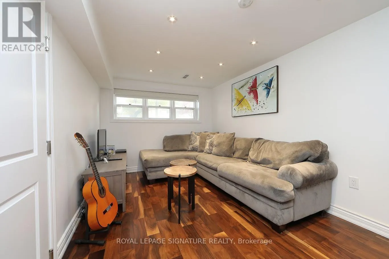 3 KEYWELL COURT