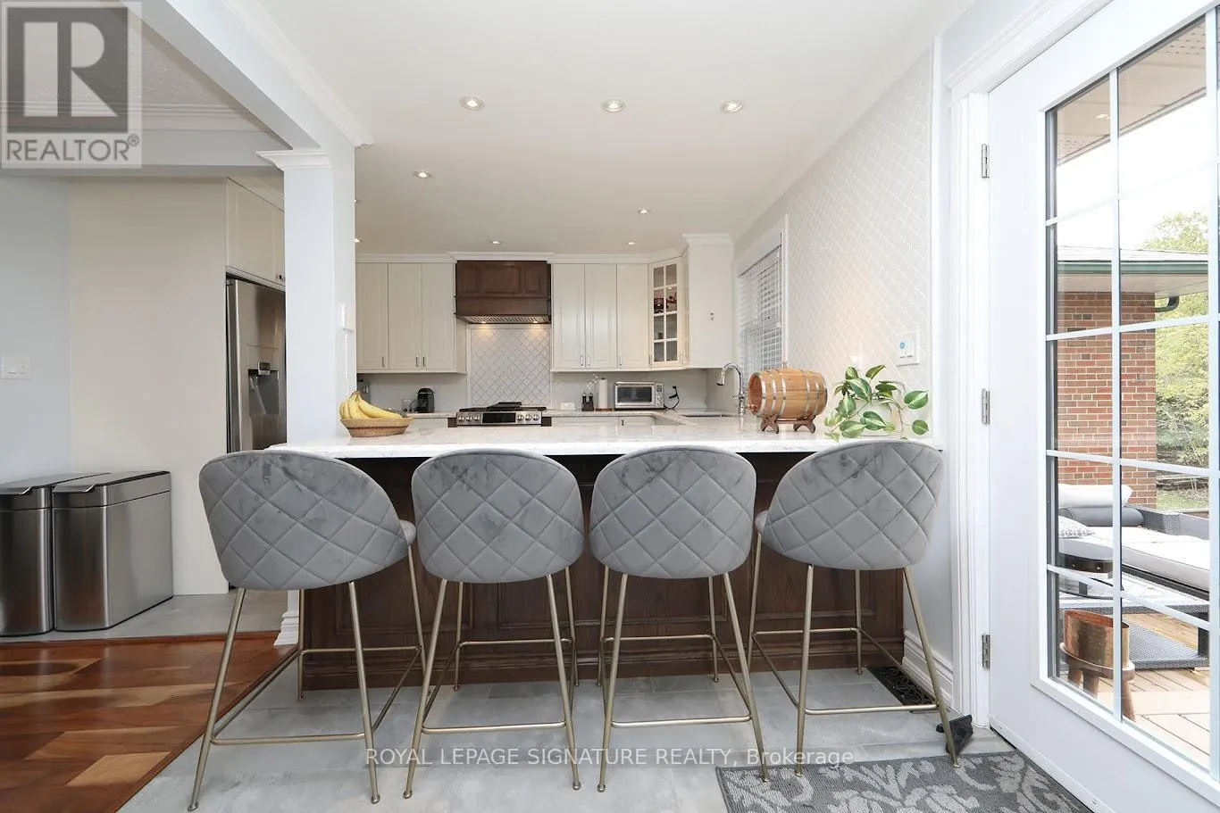3 KEYWELL COURT